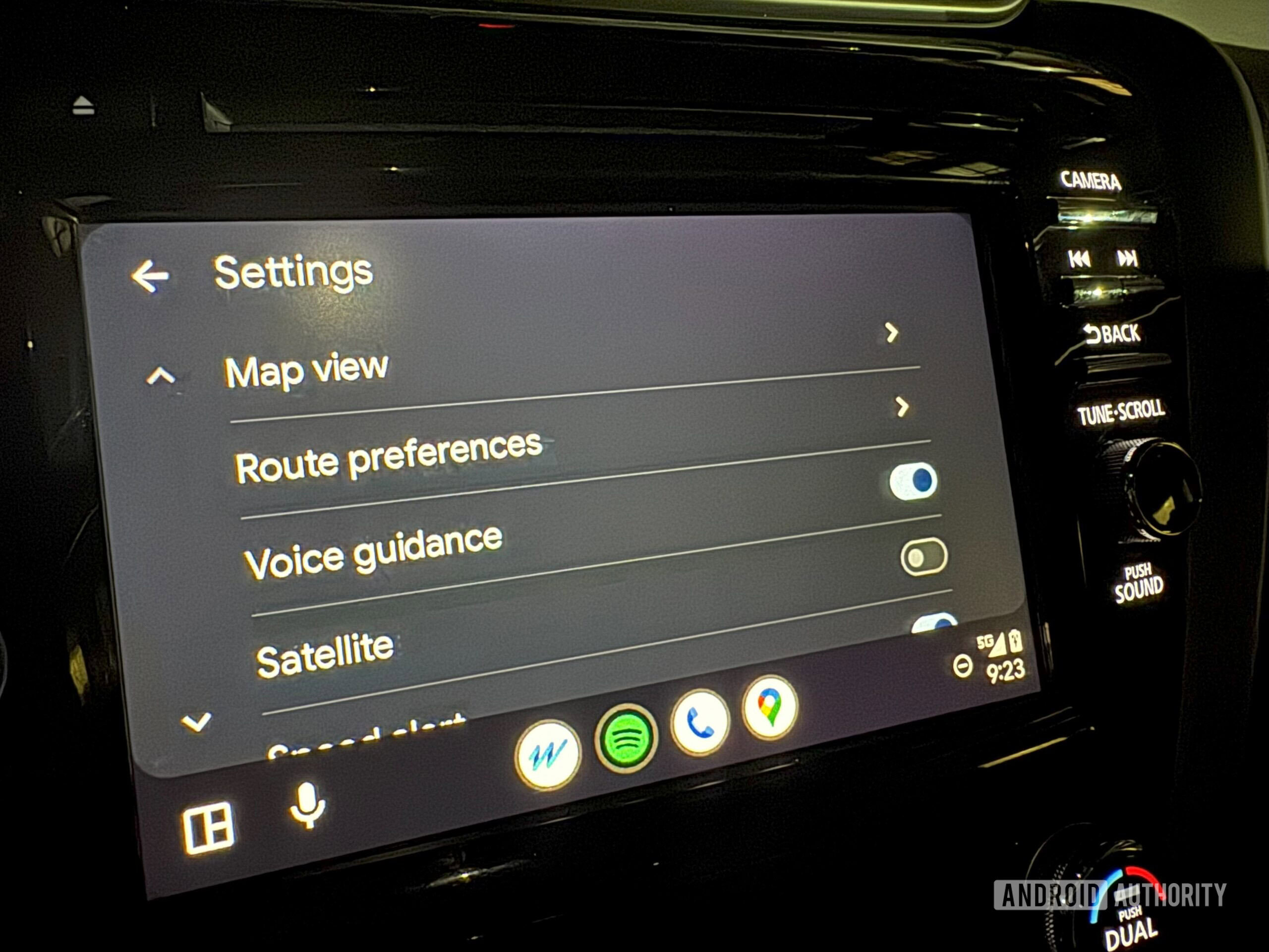 Εδώ πηγαίνουμε μενού ANDROID Auto